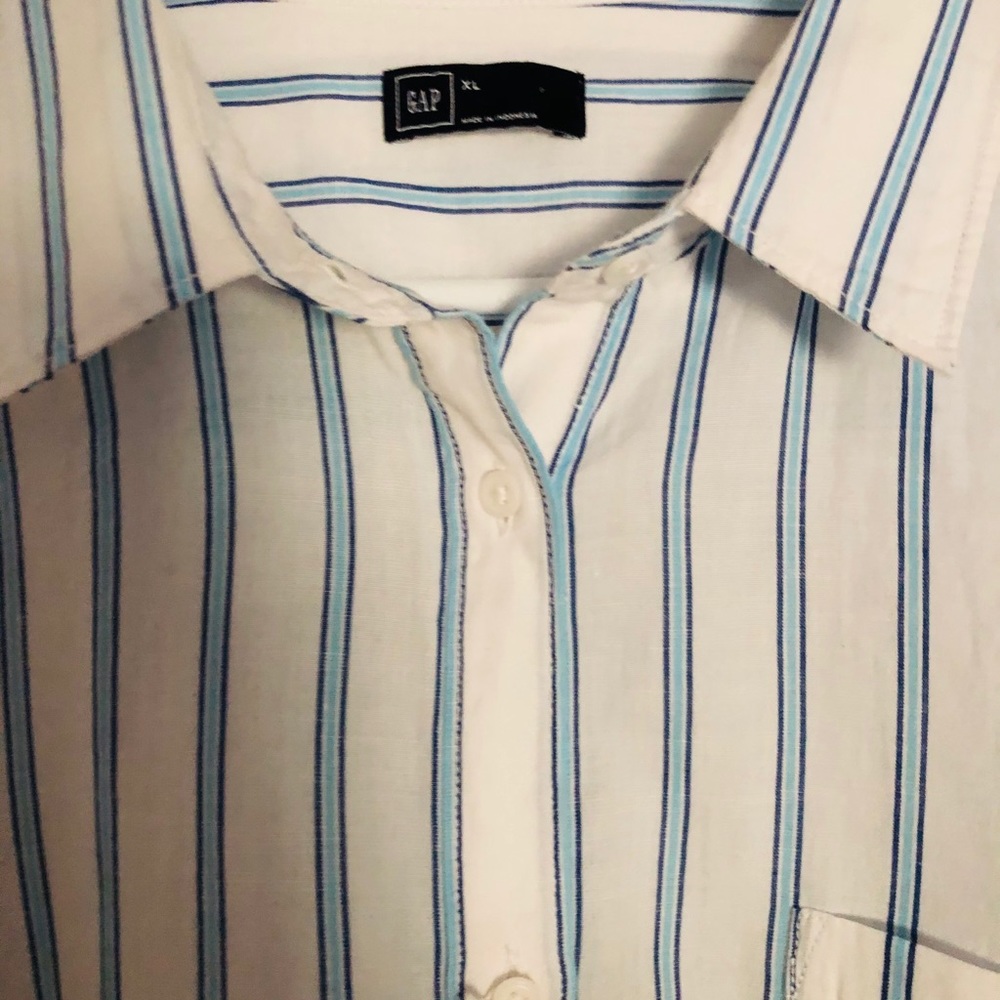 GAP Fitted Boyfriend Shirt blue and white stripes NWT - Picture 5 of 8